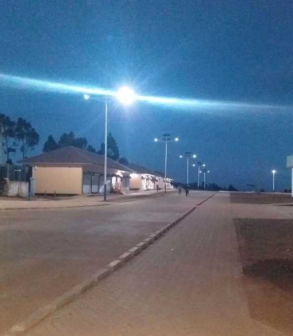 常德市非洲科特迪瓦太阳能路灯工程